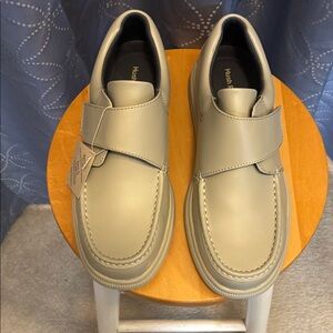 Hush Puppies Men's Cream Slip-On Loafers